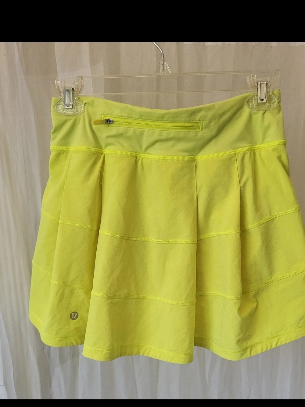 lululemon athletica Pace Rival Mid-Rise Skort Electric Lemon Size 2